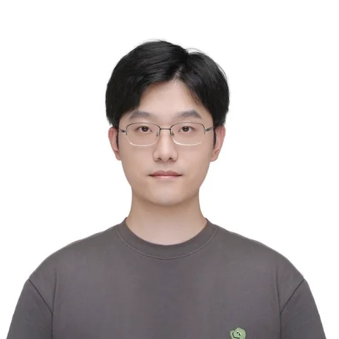 Portrait of Yifan Liu